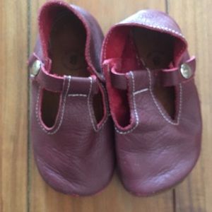 Mon Petit Handmade Cranberry Sz 8 T Straps